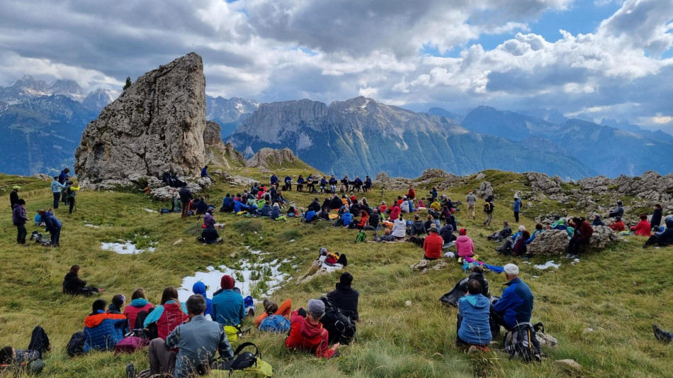 Gurdjieff Ensemble, In alta quota connessi all' Universo