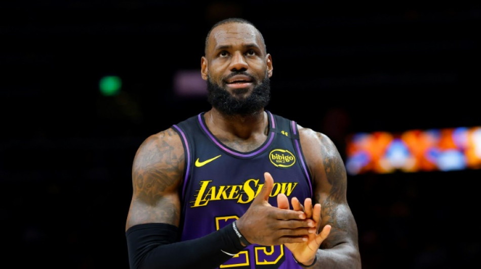 Hot Hawks pip LeBron's Lakers, Celtics beat Bucks