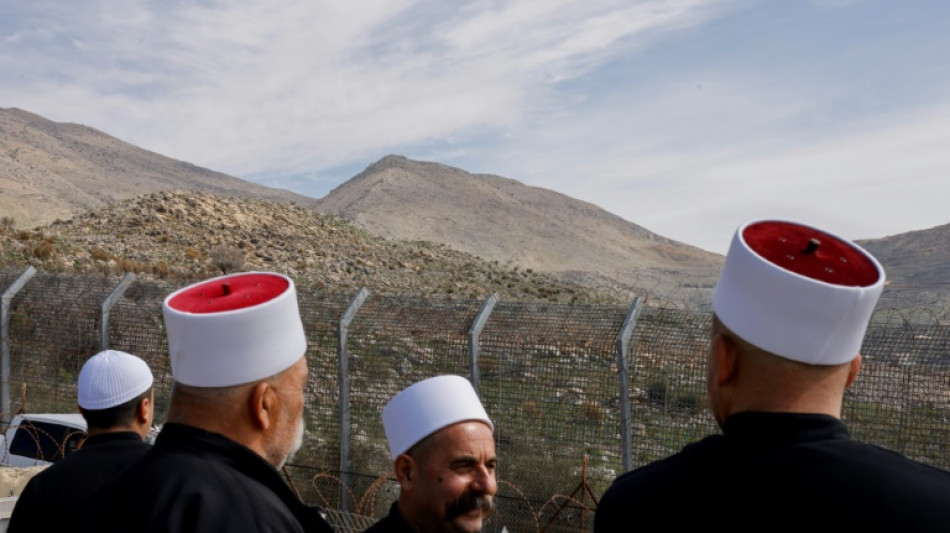 Syrian Druze cross armistice line for pilgrimage to Israel