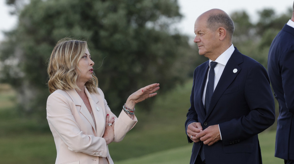 Scholz, 'Meloni è all'estrema destra, differenze evidenti'