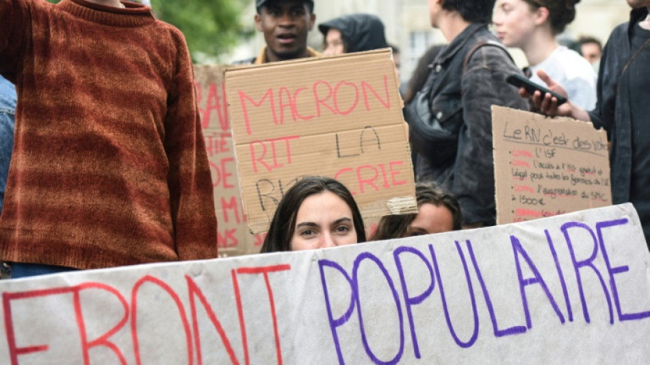 Législatives: la gauche joue l'union, Les Républicains devant la justice