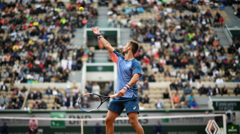 Roland-Garros: Moutet mate Wawrinka et défiera Nadal