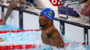 Gabrielzinho conquista 1º ouro para o Brasil nos 100m costas (S2) da natação paralímpica