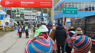 Perú retira restricciones de aforo por covid-19 para espacios cerrados