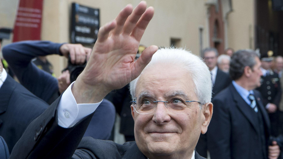 Mattarella, va assicurato al lavoro il giusto compenso