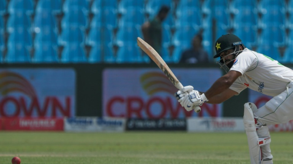 Shafique, Azhar hit fifties as Pakistan move on to 159-1 at lunch