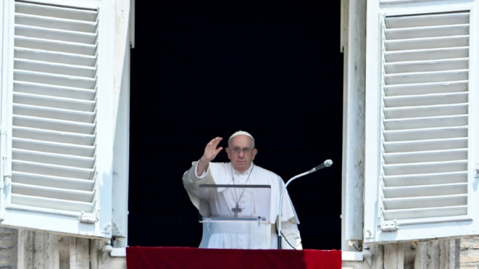 Pope leads Vatican prayers after surgery