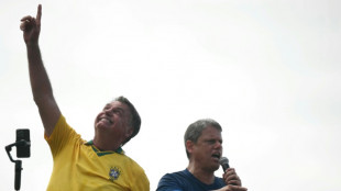 Thousands show support for coup-accused Bolsonaro at Rio rally