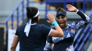 Eastbourne: Serena Williams rejoue et gagne, en double