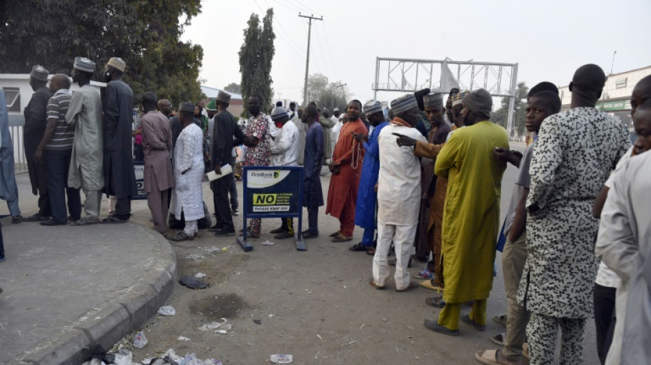 In northern Nigeria, fuel, cash crisis taints election campaign  