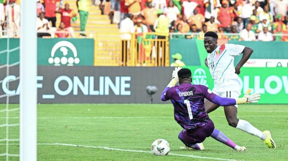 Guiné segura empate contra Camarões na estreia na Copa Africana; Senegal vence Gâmbia