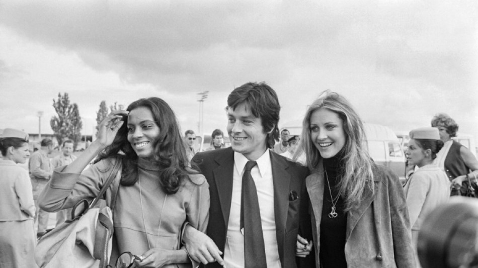 French film icon Alain Delon thanks women for success in new book