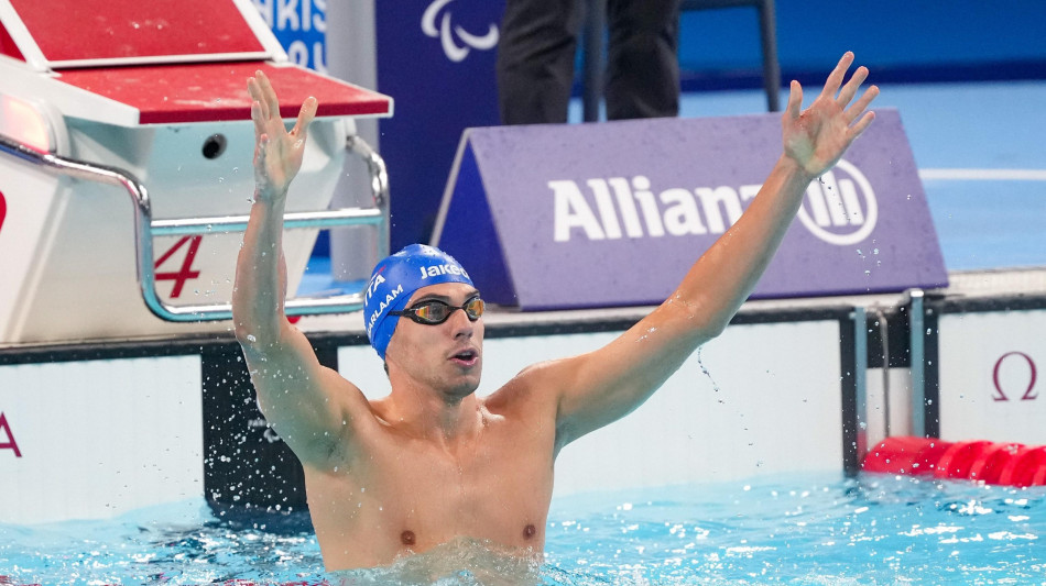 Parigi: nuoto, Barlaam oro nei 100 farfalla S9