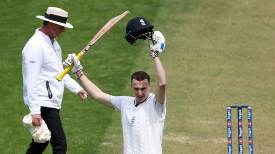 Sizzling Brook century rescues England in second NZ Test