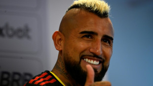 Arturo Vidal volta ao chileno Colo Colo após 17 anos longe de seu país