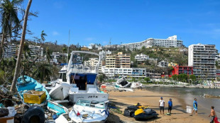 Tourists evacuated from Mexico's hurricane-hit Acapulco