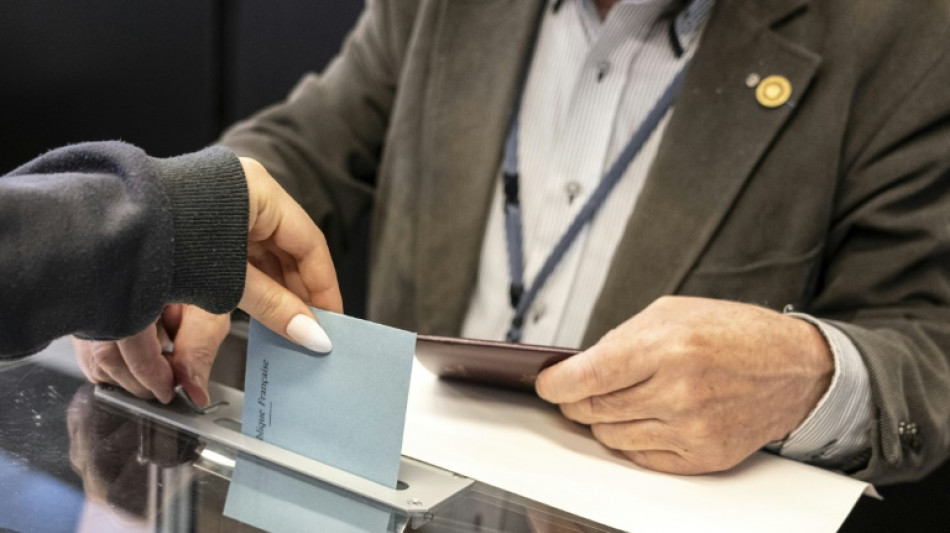 Présidentielle: Macron ou Le Pen? La France vote pour un choix historique