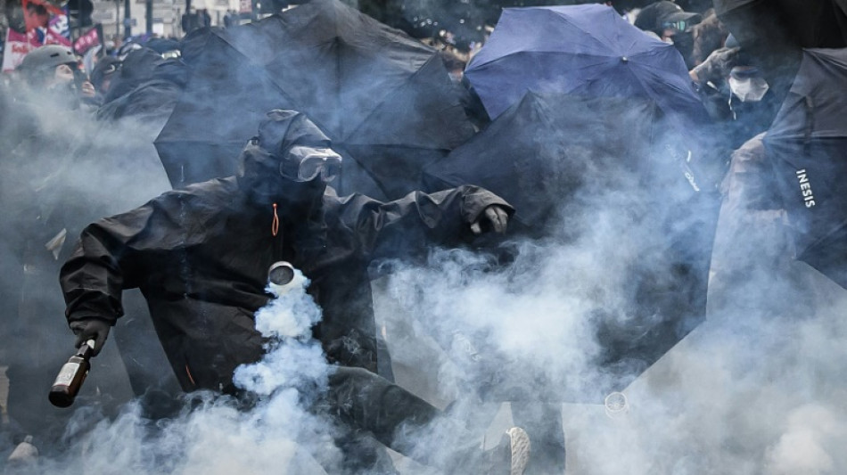 Macron holds crisis meeting as more France protests loom