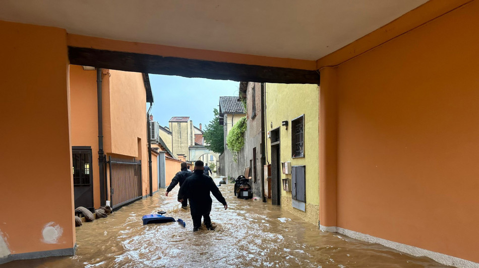 Maltempo: a Milano il livello del Lambro preoccupa ancora