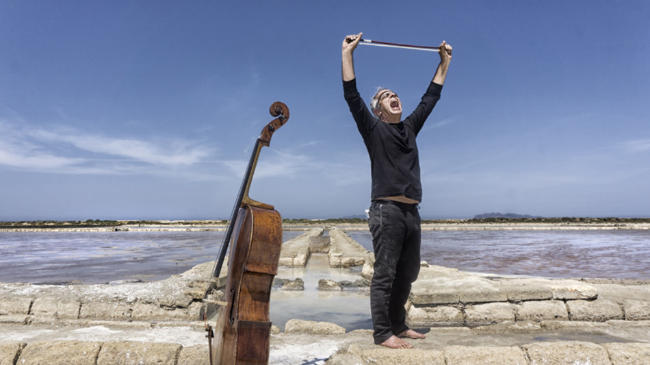 A Napoli Giovanni Sollima e la Scarlatti Baroque Sinfonietta