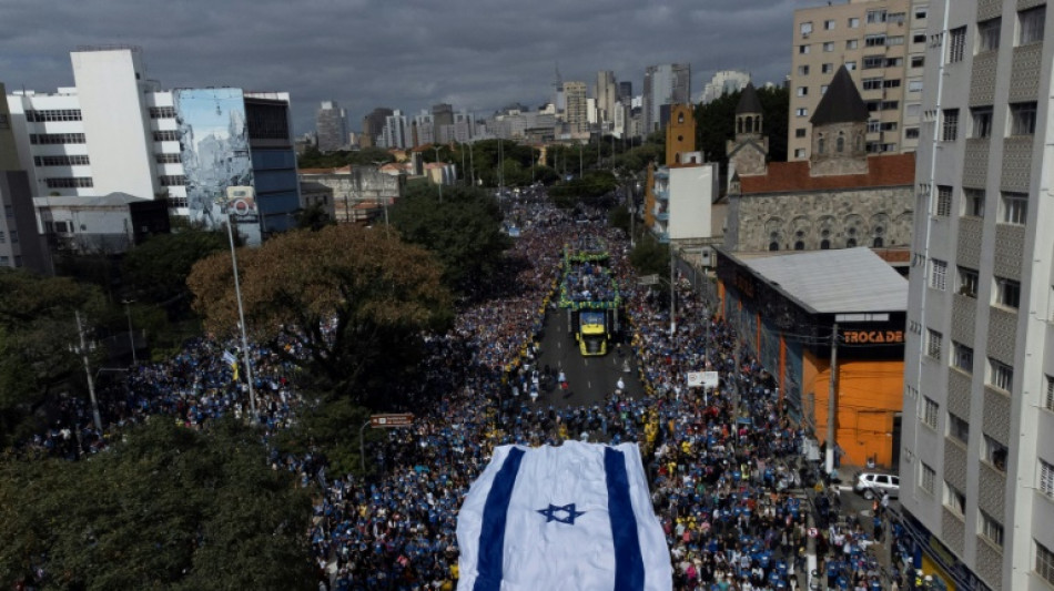 Multidão de evangélicos toma ruas de São Paulo na Marcha para Jesus