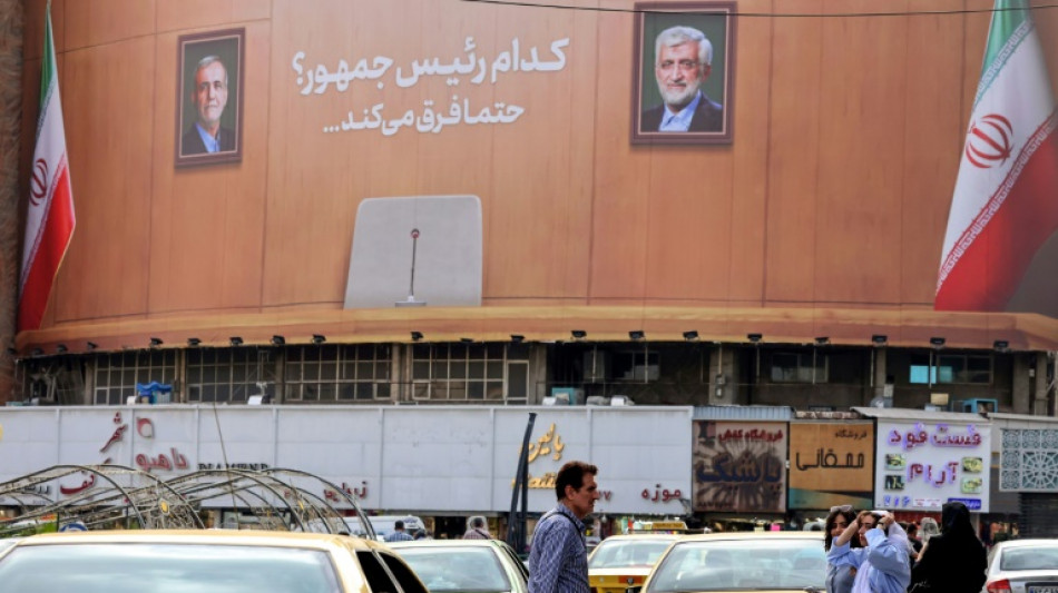 Iran: second tour de la présidentielle opposant un réformiste à un ultraconservateur 