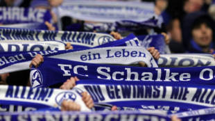 Angriff auf Schalker Fans vor Abreise nach Berlin