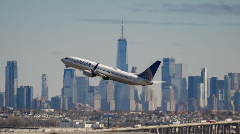 United Airlines triples Q2 profits on strong demand