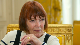 Hommages après la mort de la styliste Mary Quant, qui a popularisé la minijupe