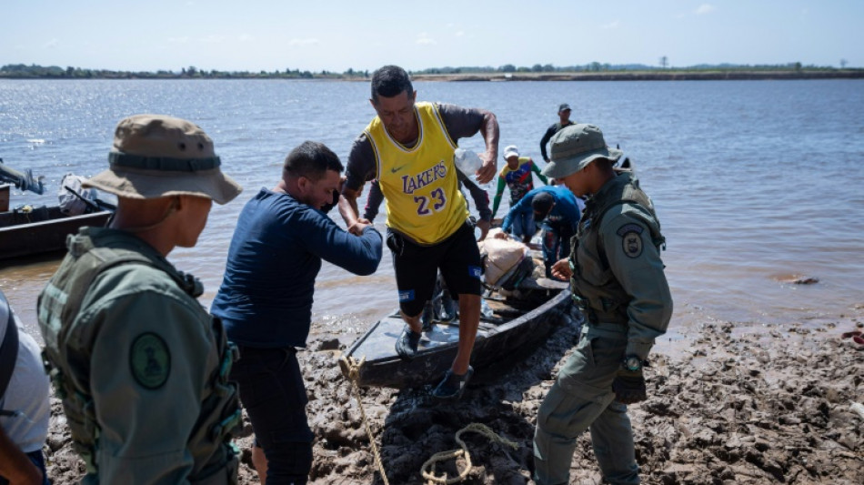 Desalojan a más de 1.200 personas de una mina ilegal de oro que colapsó en Venezuela