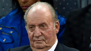 Juan Carlos Ier est arrivé en Espagne, une brève visite qui fait grincer des dents 