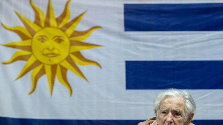 Uruguay: A 89 ans, "Pepe" Mujica inlassablement en campagne