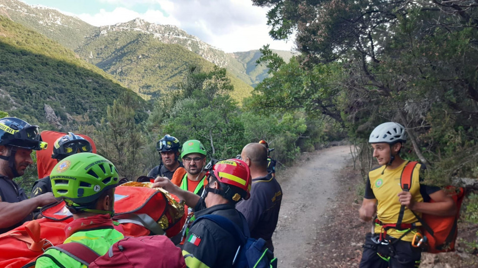 Travolta da masso, morta in montagna turista ligure