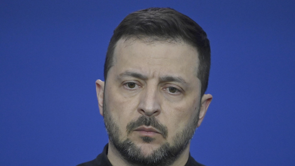 Zelensky, lavoriamo ad un Piano di resilienza in 10 punti