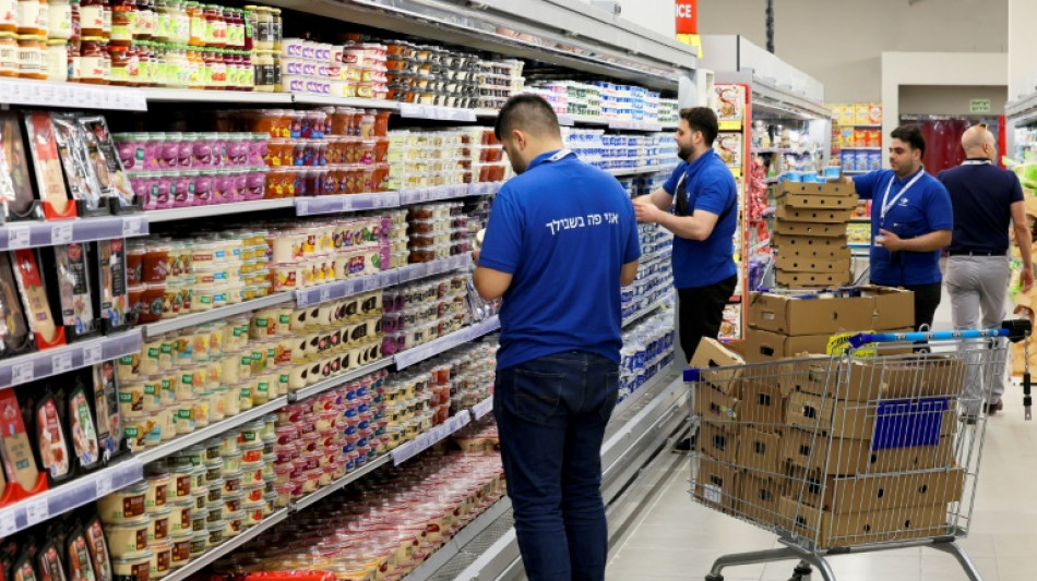 Carrefour opens first foreign supermarkets in Israel