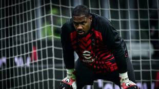 Maignan 'serene and strong' despite racist abuse, says AC Milan coach