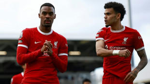 Liverpool vence na visita ao Fulham (3-1) e é líder do Inglês ao lado do Arsenal