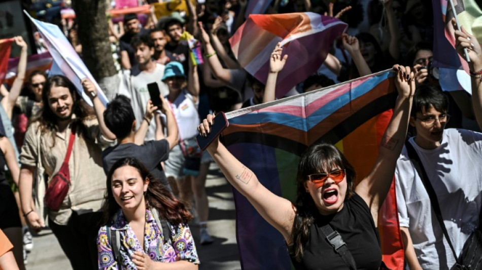 Once detenidos en la marcha del Orgullo en Estambul