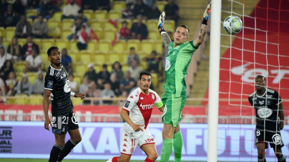 Ligue 1: Monaco double Marseille, Metz en sursis