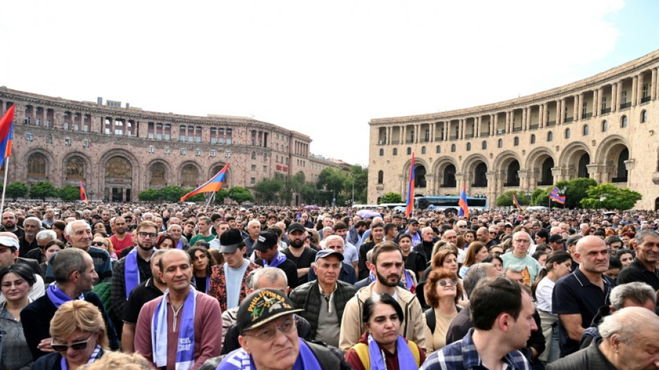 Arménie: des milliers de manifestants contre la cession de villages à l'Azerbaïdjan