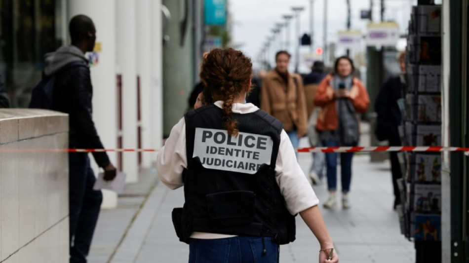 Police open fire at Paris train station on woman making 'threats'