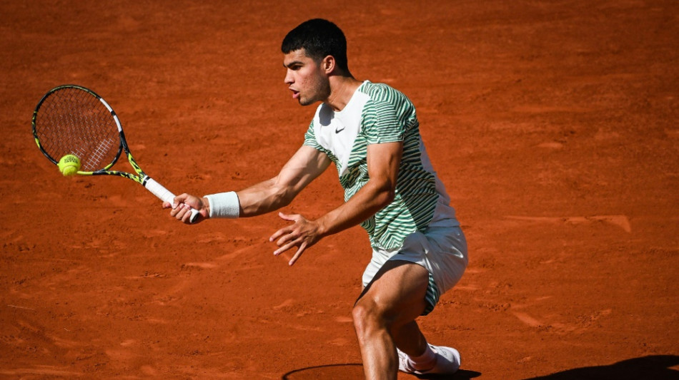 French Open: Alcaraz siegt - auch Tsitsipas weiter