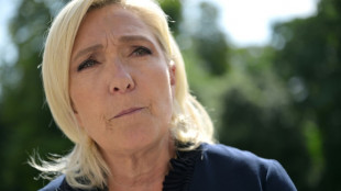 Marine Le Pen assure "n'avoir violé aucune règle" à l'ouverture du procès RN sur l'utilisation de fonds européens