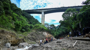 Al menos seis muertos y 13 desaparecidos por la crecida de un río en Guatemala