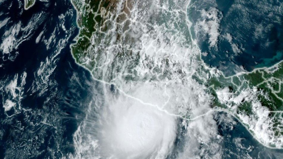 Major Category 3 hurricane heads for southern Mexico