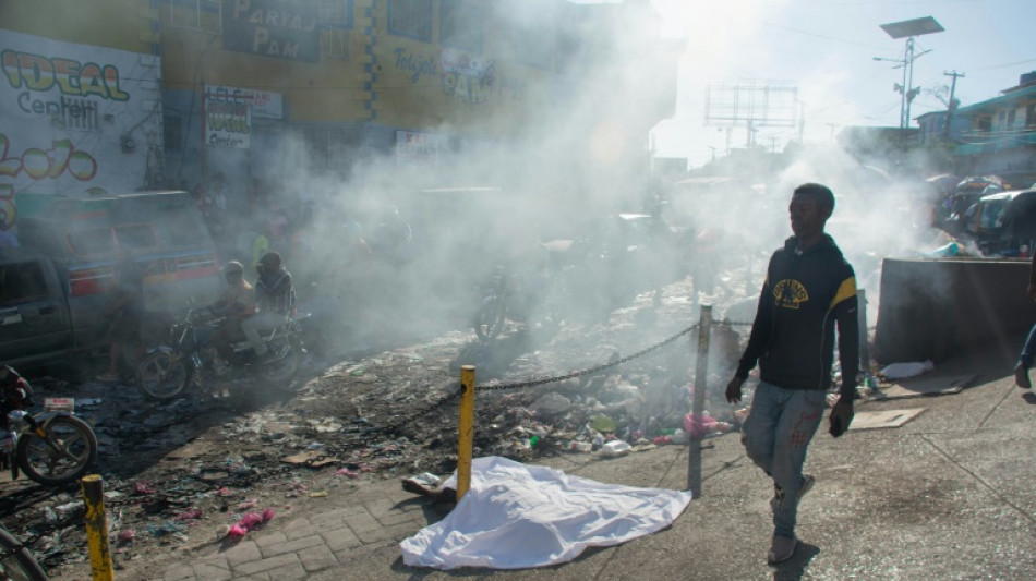 Ao menos 14 corpos encontrados em área nobre da capital do Haiti