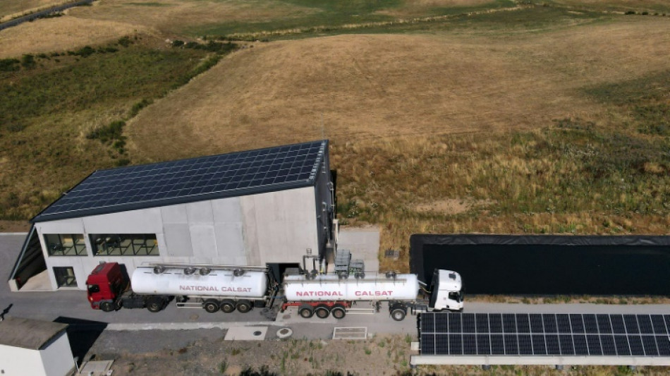 Défilé de camions-citerne pour alimenter en eau sept villages de l'Aveyron