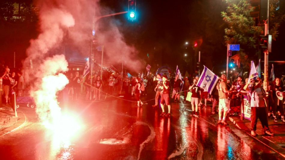 Tausende Menschen demonstrieren in Jerusalem gegen Regierungschef Netanjahu