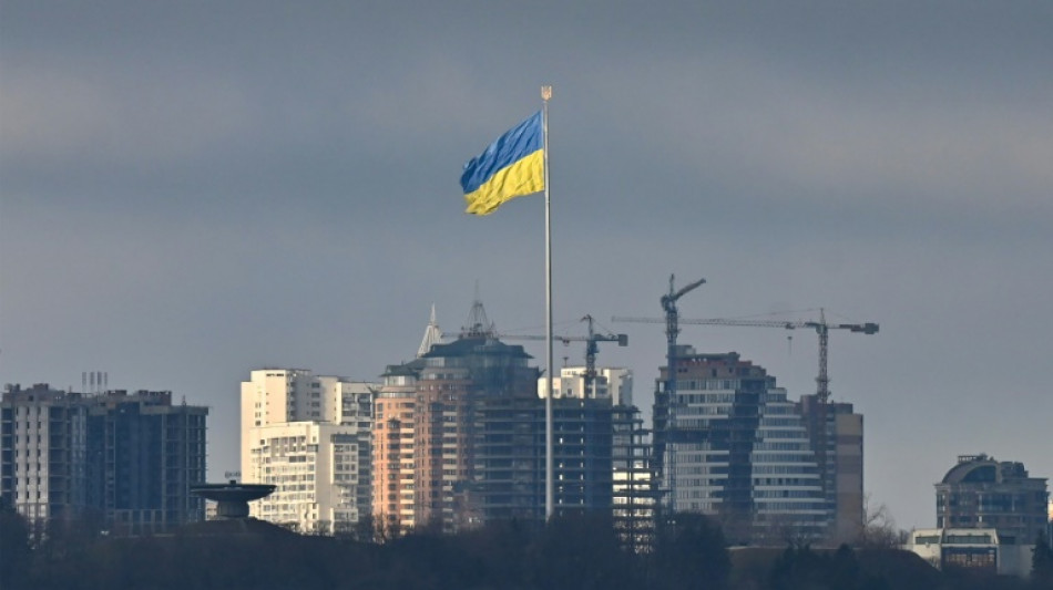 Ukrainian, Russian troops fight in streets of Kyiv