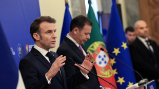 Macron, Ue introdurrà dazi reciproci su acciaio e alluminio